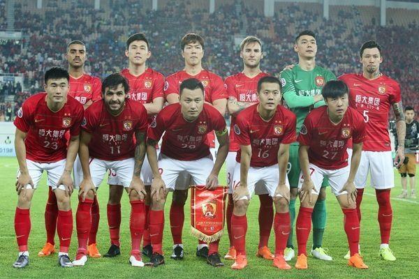 或无缘S13赛季！小狗Uzi直播发声，年龄问题是关键