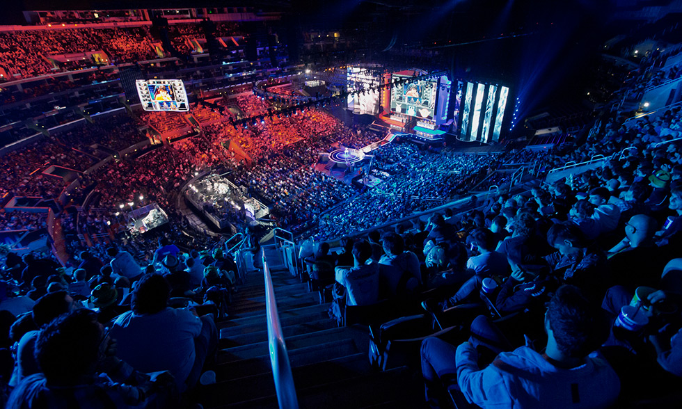 EDG赛前海报：此番出征，必当不破！不立！